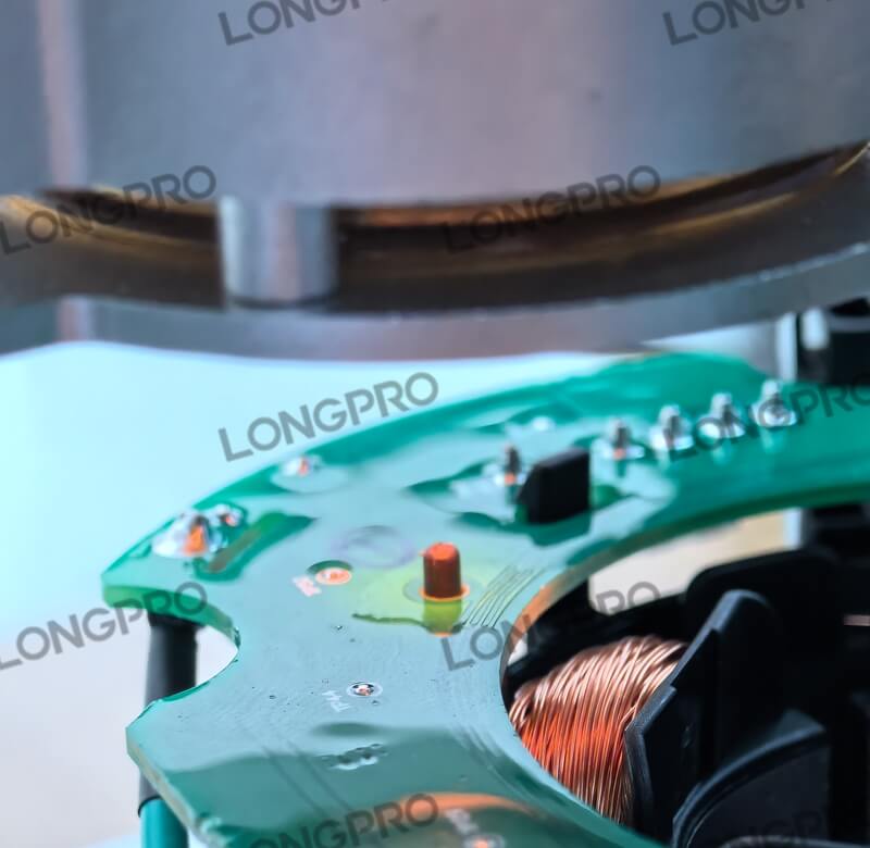 紅外熱鉚焊.jpg 紅外熱鉚焊.jpg